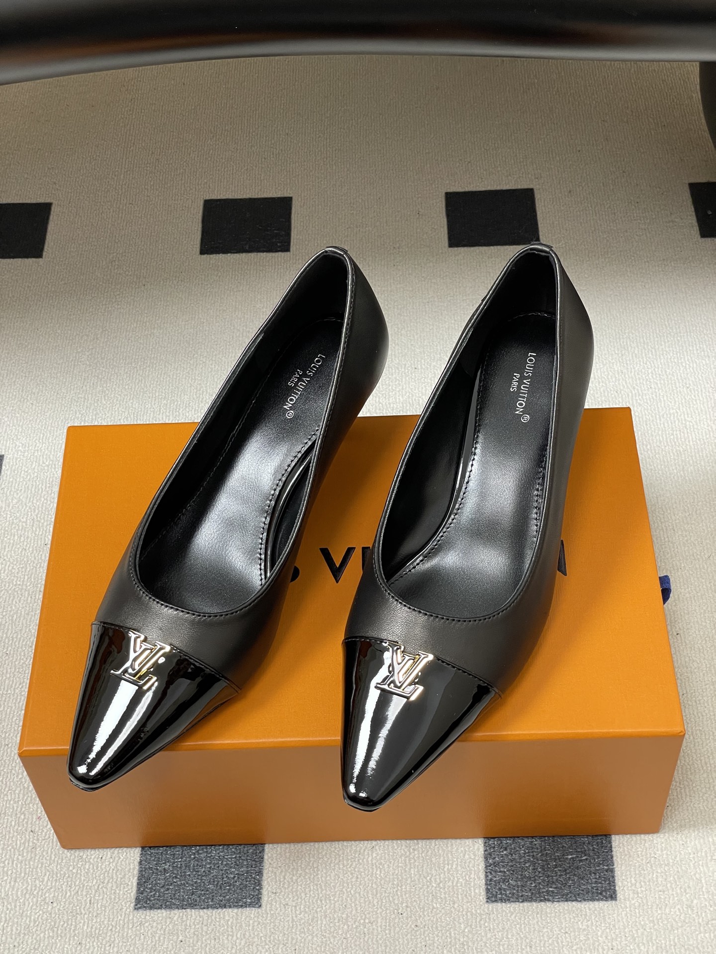Women's high heels